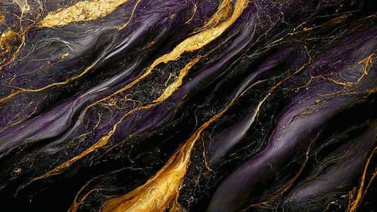 Fototapete Marmor Midnight Majesty Nahansicht – Tiefviolett, Nachtviolett, Gold, Dunkelgold, selbstklebend
