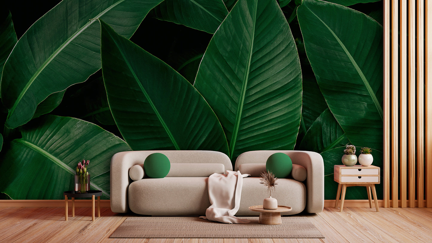 Tapete Banana Leaves  tropisch & modern  intensives Blattgrün  Design by Pimp My Wall