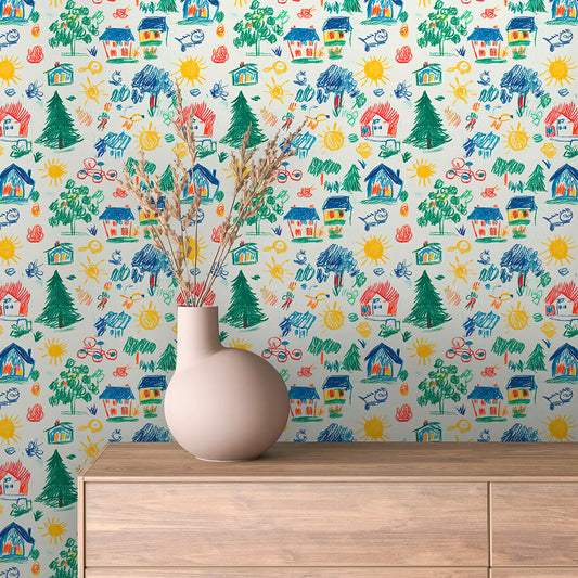 Haus-Tapete im Kinderzeichenstil mit Tannen, Tieren & Sonne – PVC-frei, selbstklebend, Made in Germany, ideal fürs Babyzimmer, mit schnellem Versand.