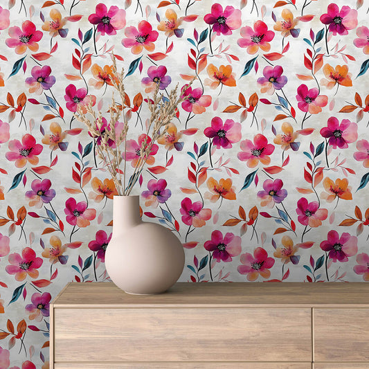 Mustertapete in kräftigen Farben mit leuchtenden Aquarellblüten in Rosa, Orange, Violett und Rot PVC-freie Tapete  schneller Versand▪️Einfach abziehen, aufkleben, fertig! Made in Germany PCC FoliaConcept