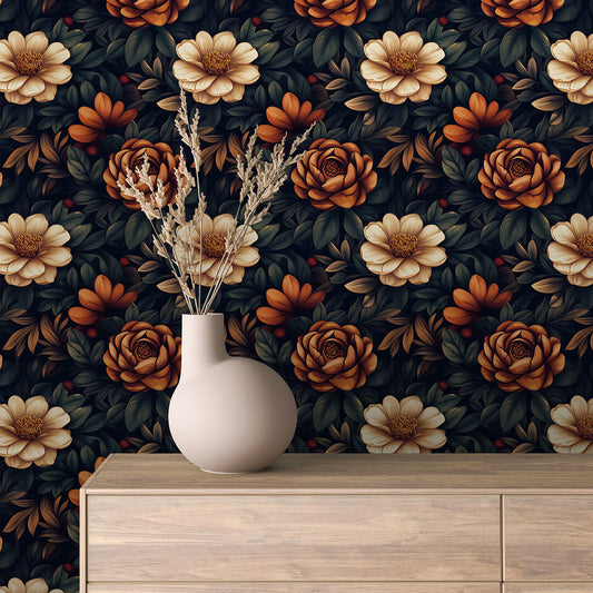 Elegante Blumentapete in warmen Gold- und Kupfertönen auf dunklem Hintergrund. Selbstklebend & ohne Kleister – ideal für stilvolle Räume. Jetzt schnell lieferbar!