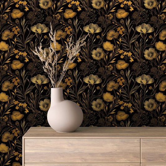 Elegante Blumentapete in Goldbeige auf schwarzem Grund– ideal für moderne und klassische RaumkonzeptePVC-freie Tapete  schneller Versand▪️Einfach abziehen, aufkleben, fertig! Made in Germany PCC FoliaConcept 