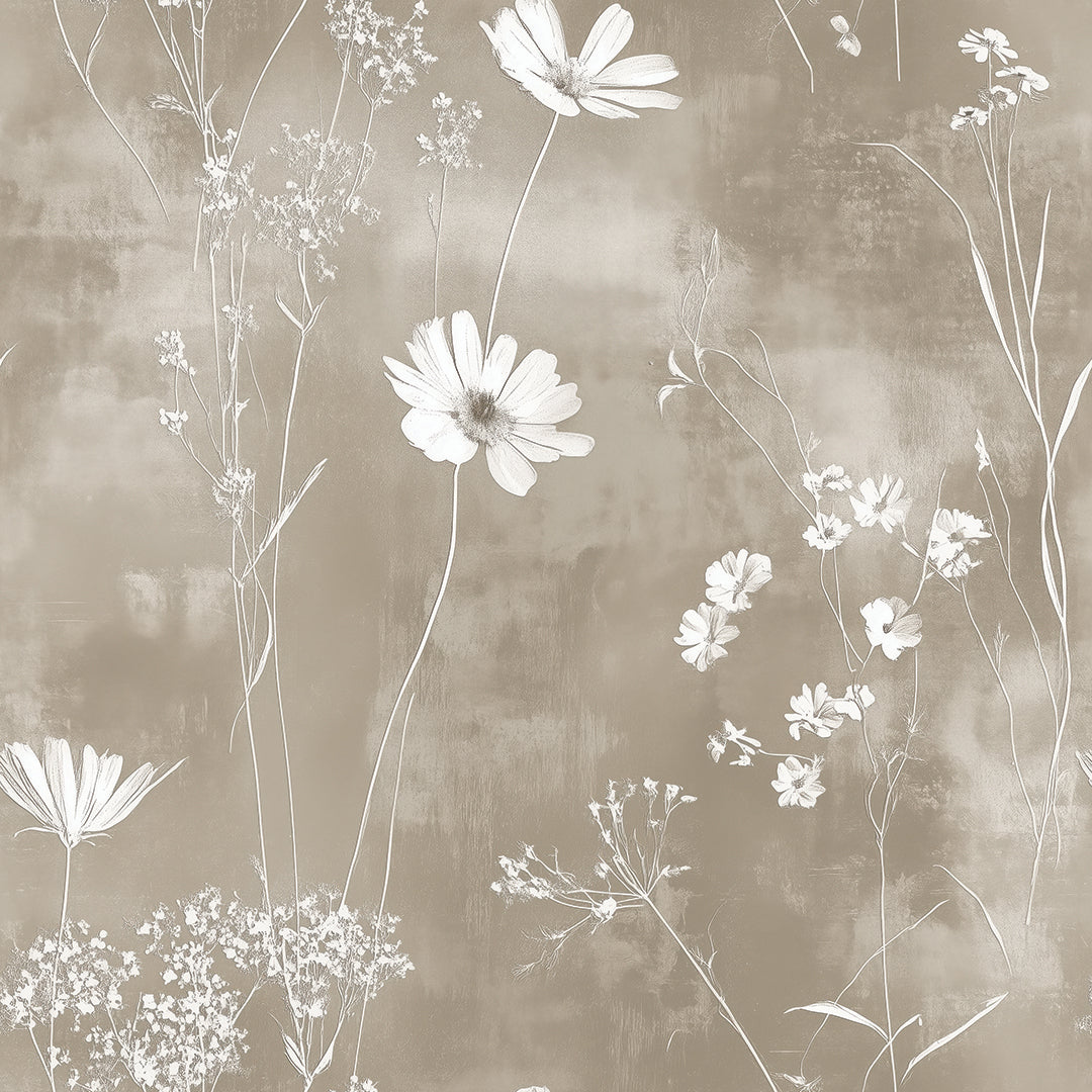 Zarte Wildblumen-Tapete auf warmbraunem Grund – nostalgisch & modern zugleich. Selbstklebend, abziehbar, perfekt für ruhige Räume!
