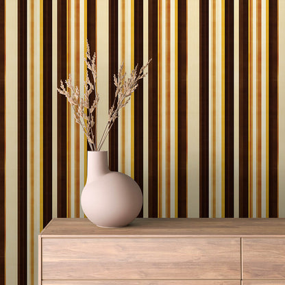 Lieferzeit 2–4 Tage  Vertikale Streifen in Beige, Karamell & Braun  Warm & einladend  Selbstklebend & PVC-frei – by PCC FoliaConcept
