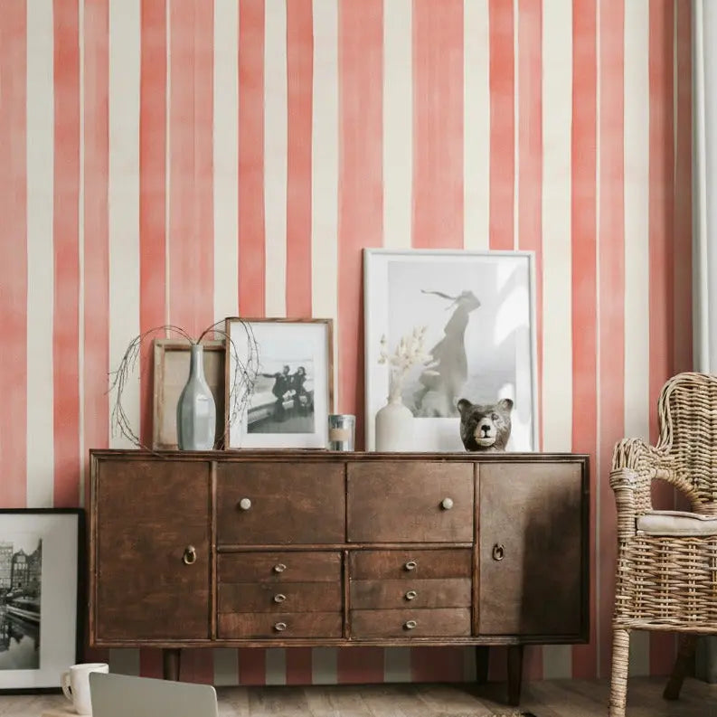 Streifentapete – Rot – Selbstklebende Tapete mit Streifenmuster