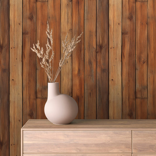 WOOD 0025 – Rustikaler Wandbelag in Kiefernholzoptik mit warmen, lebendigen Farbverläufen. Ideal für natürliche, gemütliche Interieurs.
