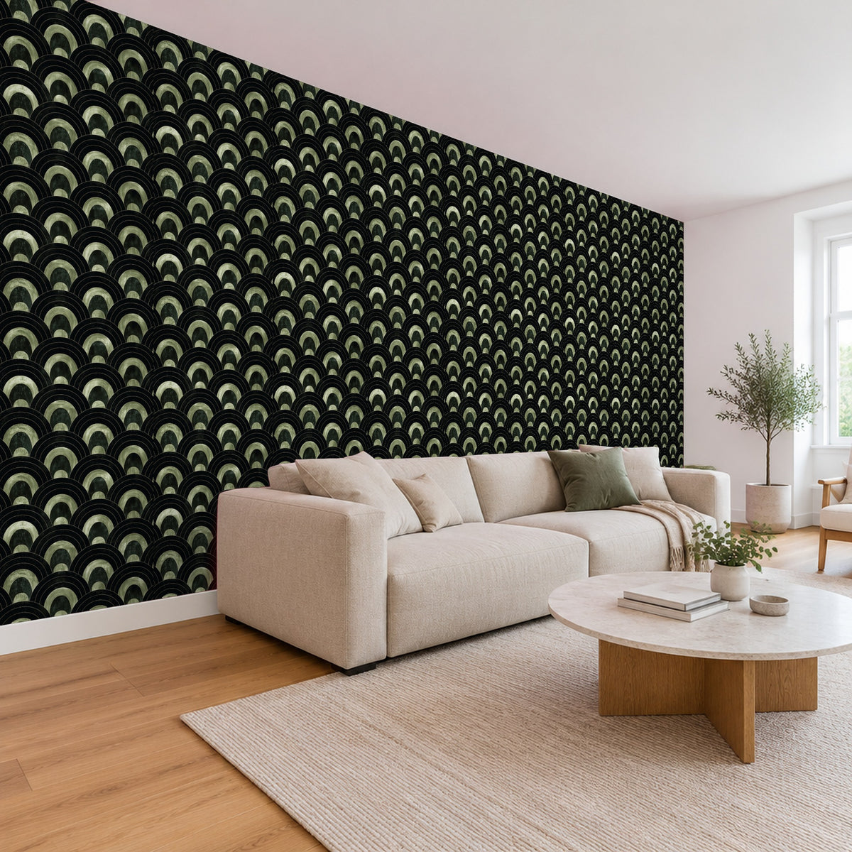Art Deco Tapete – Grüne Bögen auf Schwarz im Wohnzimmer, Schrägansicht (Raumvisualisierung)