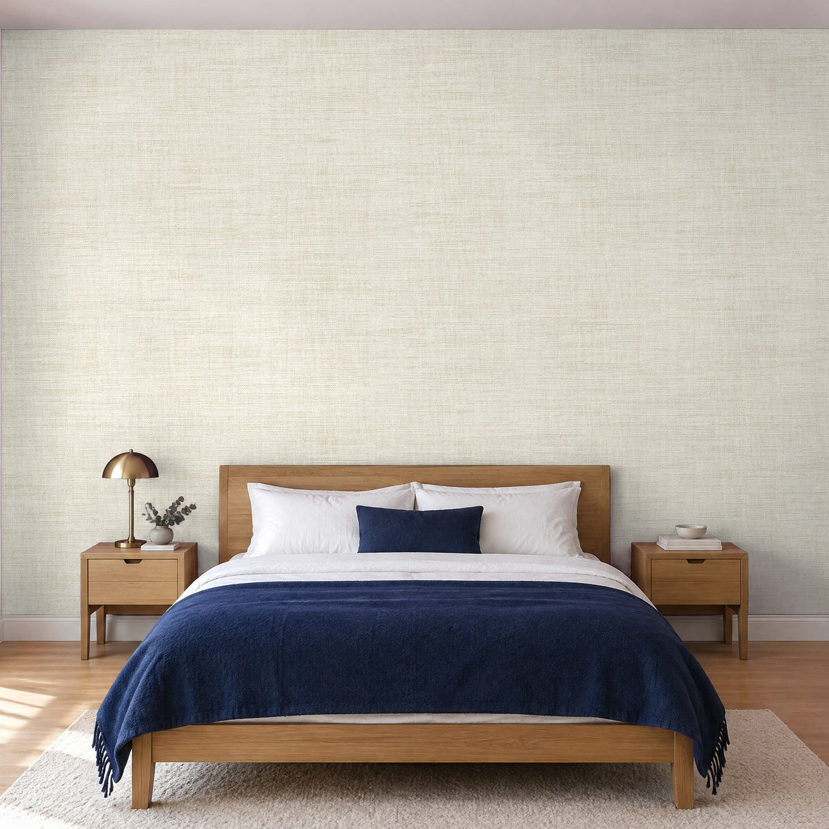Strukturtapete Feingewebe Cremebeige im Schlafzimmer – Raumvisualisierung mit dem Originaldruck, selbstklebend | Pimp My Wall